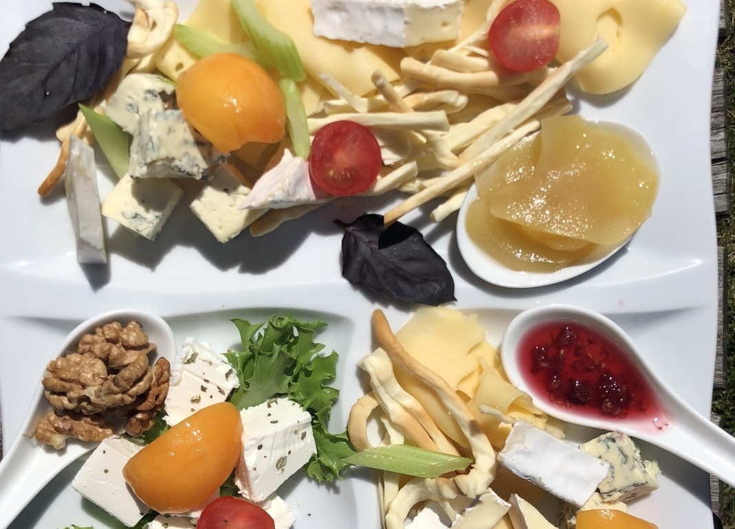 Заказати ресторан, ресторан на свято, ресторан для весiлля, Заказати банкетний зал